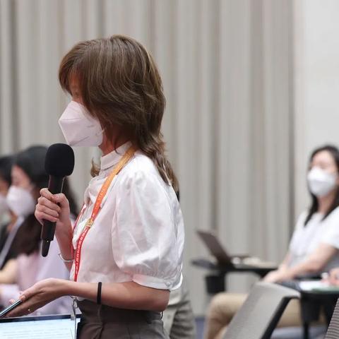 人民日报最新新闻动态报道速递