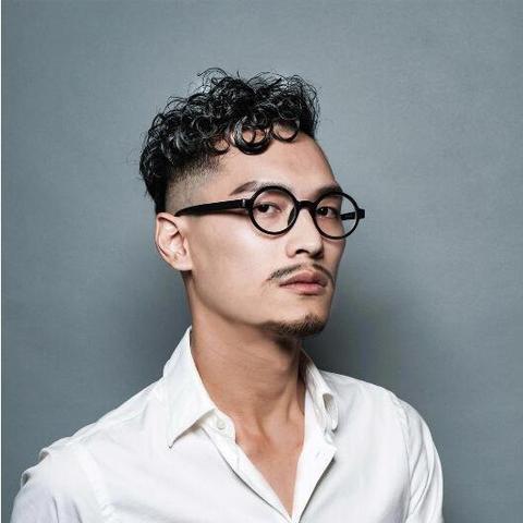 最新男士发型指南与图片概览 时尚潮流发型推荐